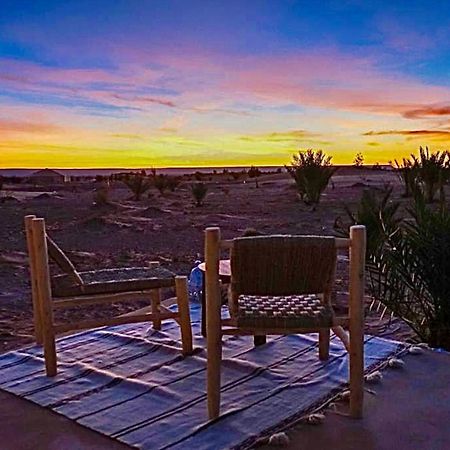 Sky View Camp Hotel Merzouga Bagian luar foto