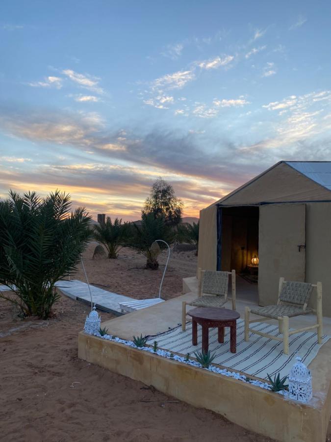 Sky View Camp Hotel Merzouga Bagian luar foto
