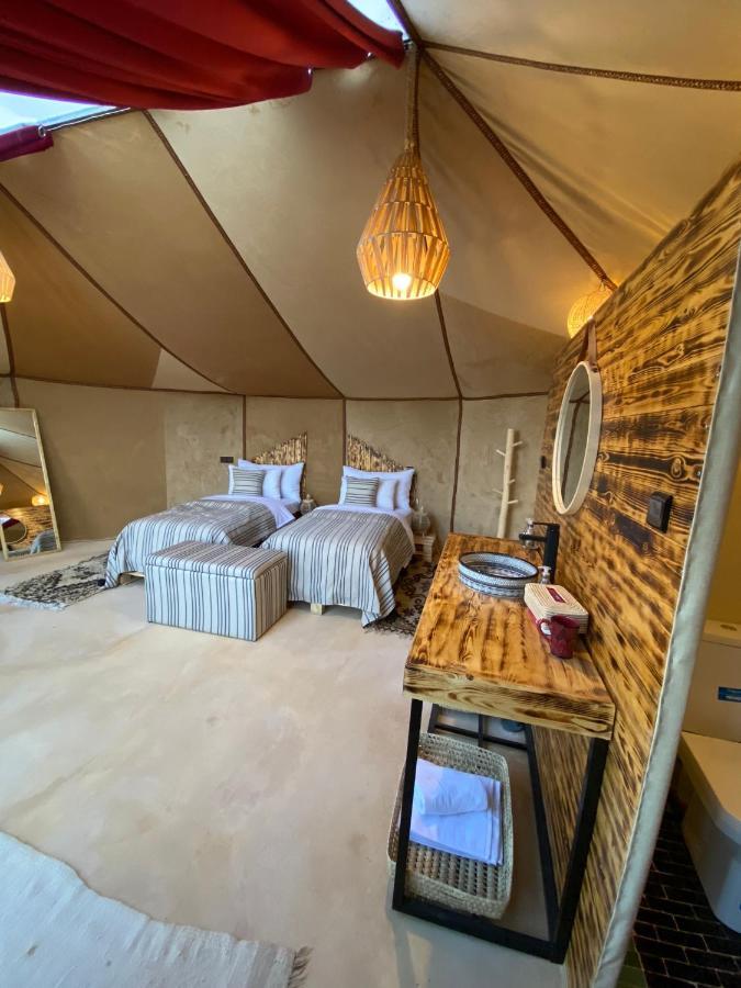 Sky View Camp Hotel Merzouga Bagian luar foto
