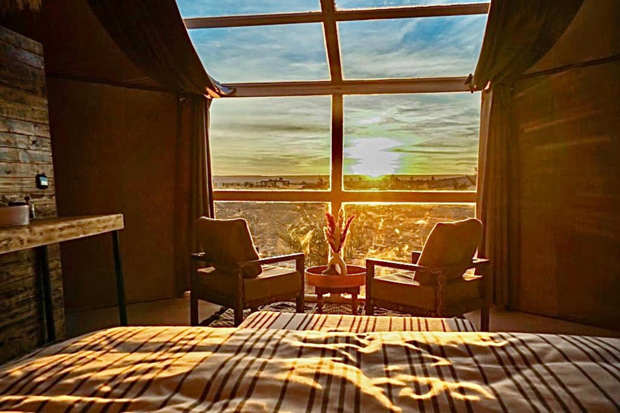 Sky View Camp Hotel Merzouga Bagian luar foto