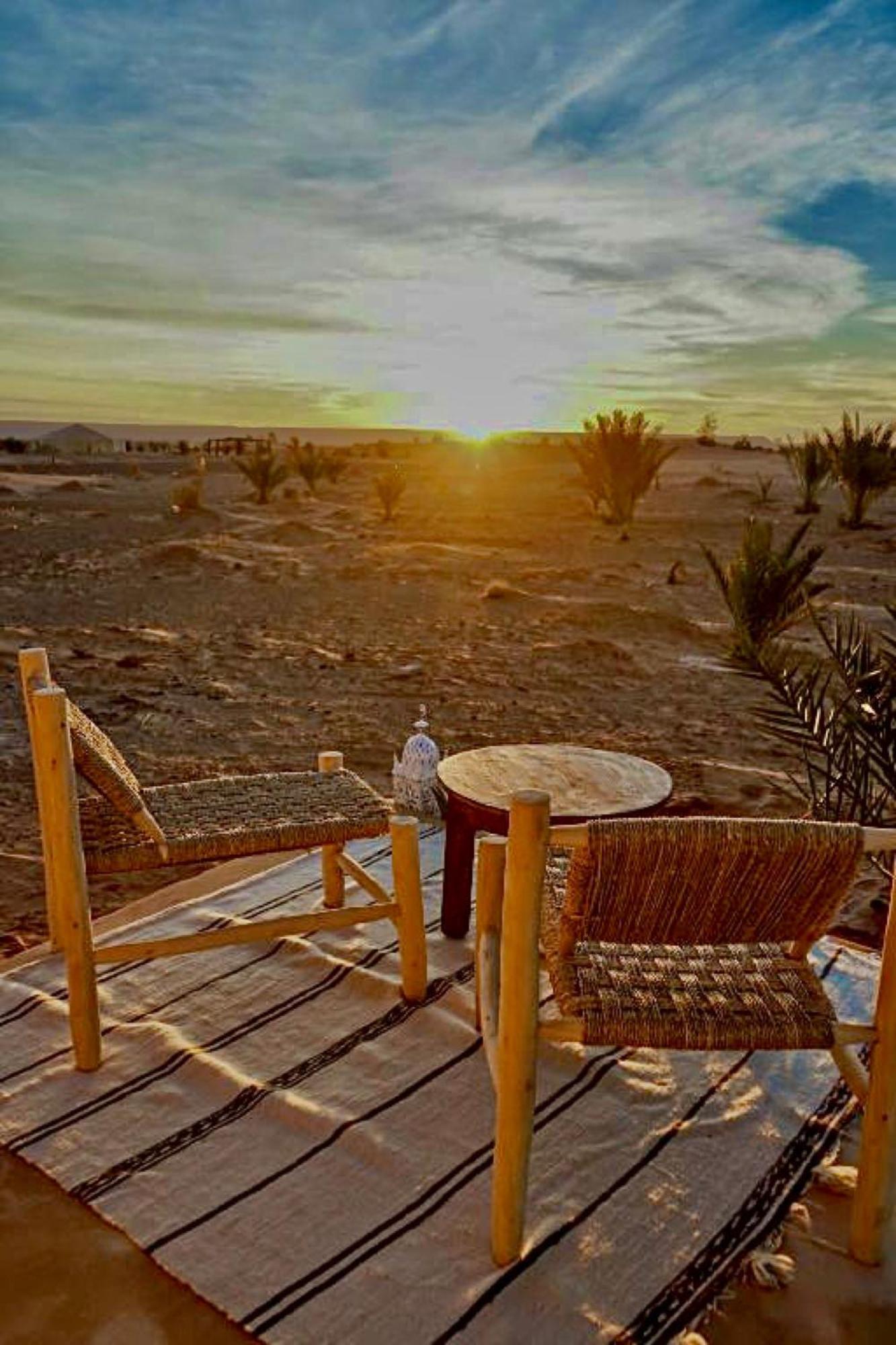 Sky View Camp Hotel Merzouga Bagian luar foto