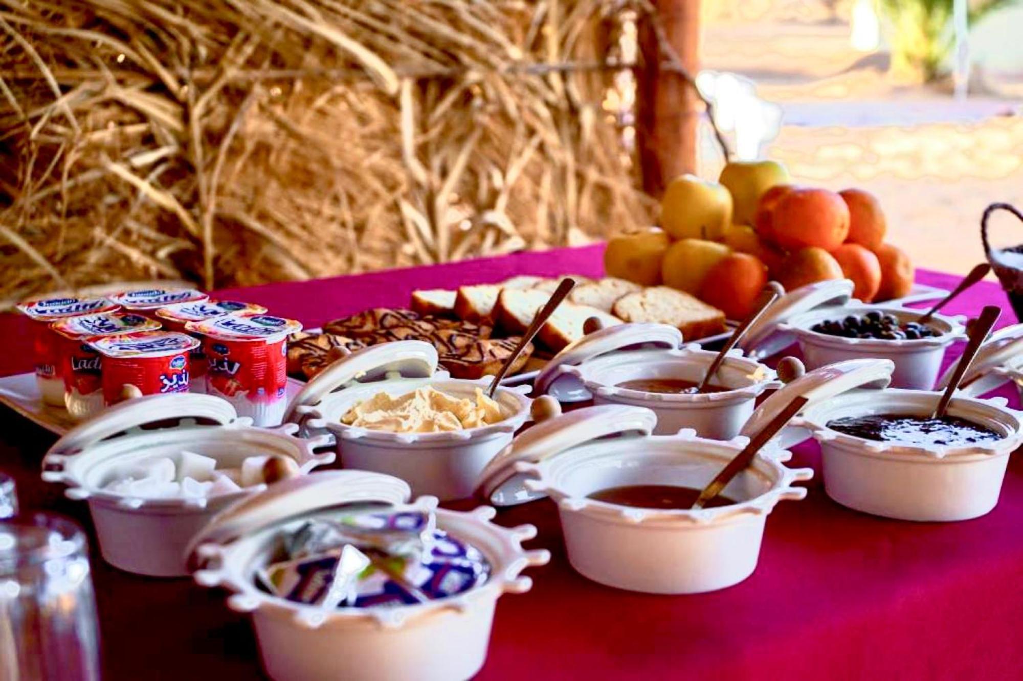 Sky View Camp Hotel Merzouga Bagian luar foto
