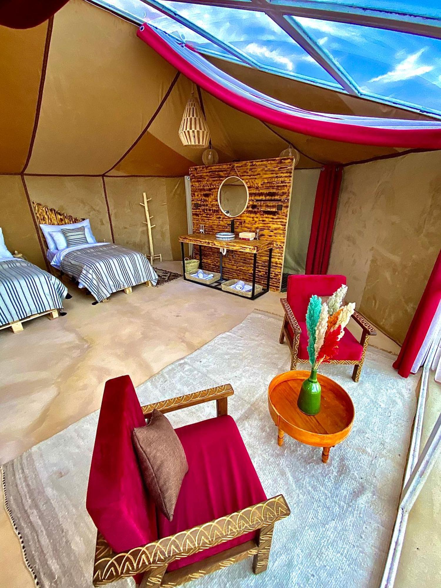Sky View Camp Hotel Merzouga Bagian luar foto