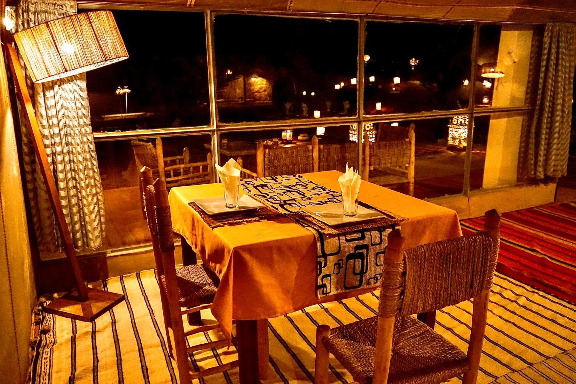 Sky View Camp Hotel Merzouga Bagian luar foto