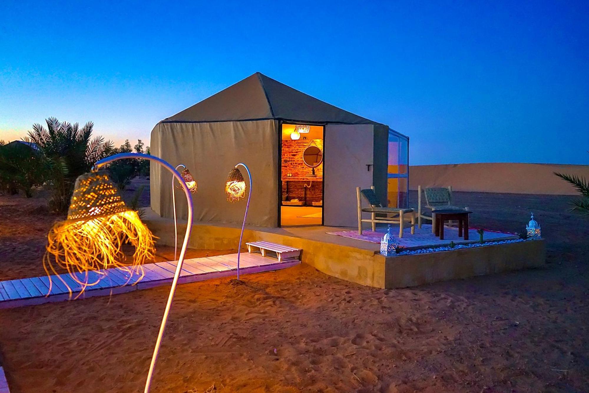 Sky View Camp Hotel Merzouga Bagian luar foto