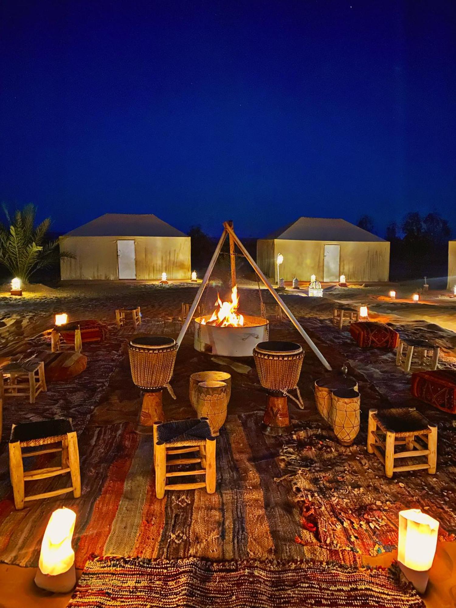 Sky View Camp Hotel Merzouga Bagian luar foto